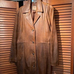 Tan distressed women’s leather coat